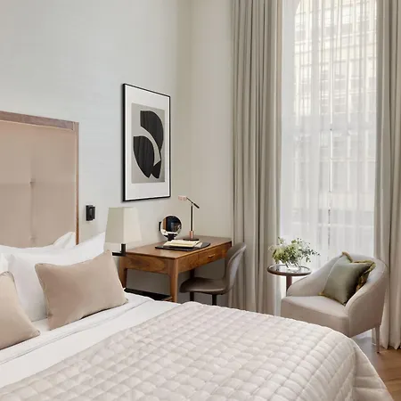 The Queens Gate Hotel 4*