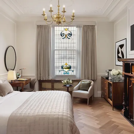 The Queens Gate 4*