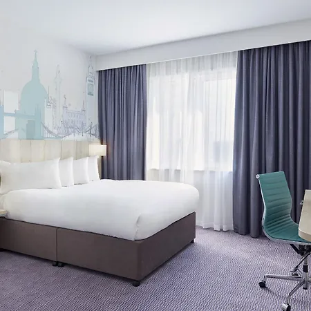 Leonardo London 4*