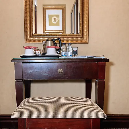 The Premier Notting Hill Hotel 4*