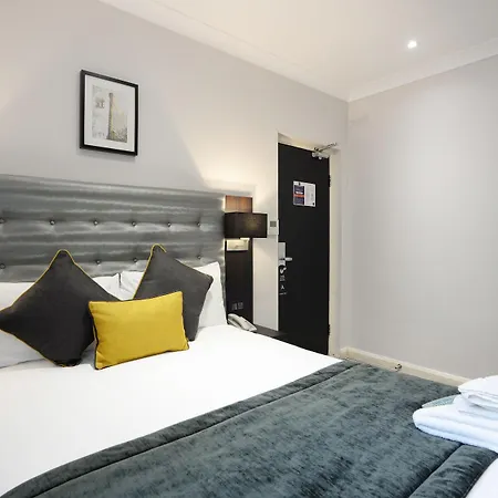 Hotel The 29 3*