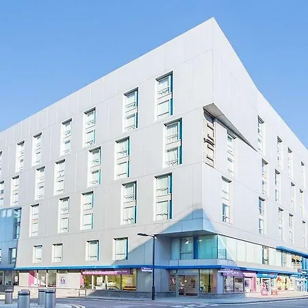 Travelodge Southwark 3* Londýn