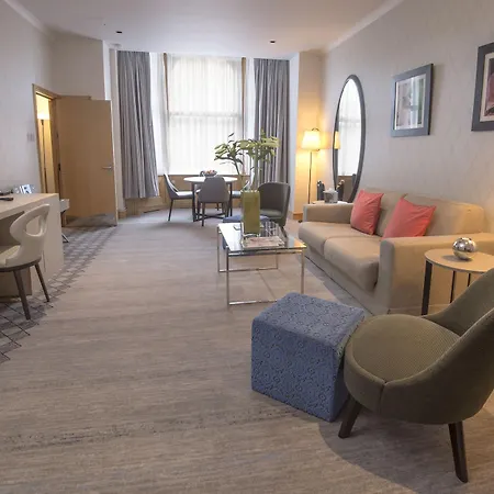 Doubletree By Hilton Kensington לונדון