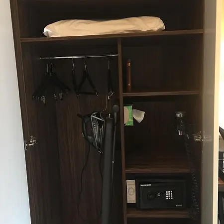 أجنحة فندقية سيمبلي رومز 4*