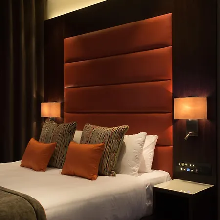 St George's - Wembley 4* London