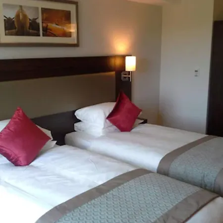Heston Hyde Hotel
