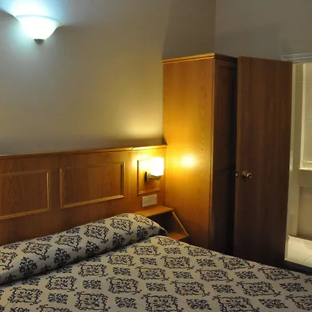 Hotel Olympic House 3*
