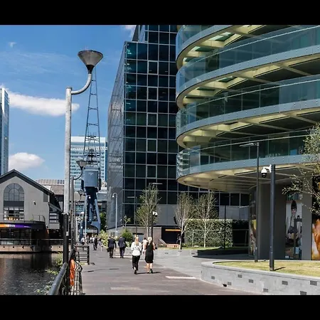 Luxury - Canary Wharf - Of - Sleeps 4
