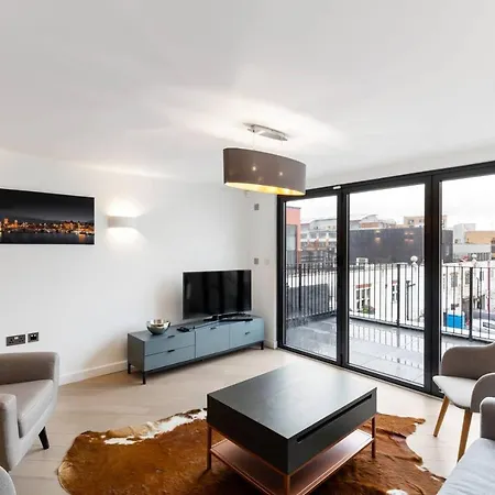 Apartment Stunning 1 Bedroom Flat *