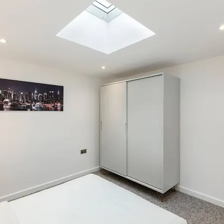 Stunning 1 Bedroom Flat