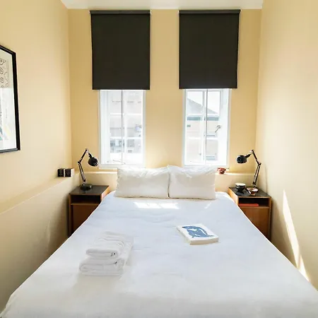 Green Rooms Hotel 2*