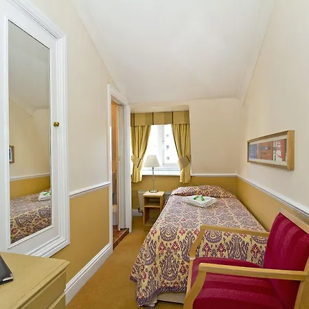 Kingswaypark At Park Avenue 3* Londra