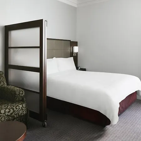 The Grand At Trafalgar Square Hotel