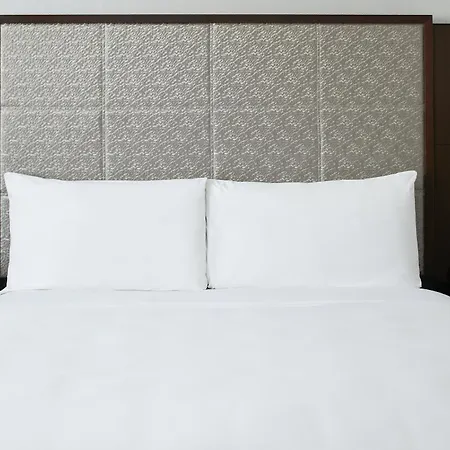 The Grand At Trafalgar Square Hotel
