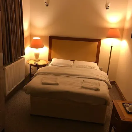 Shelton Hotel, Finsbury Park 3* London