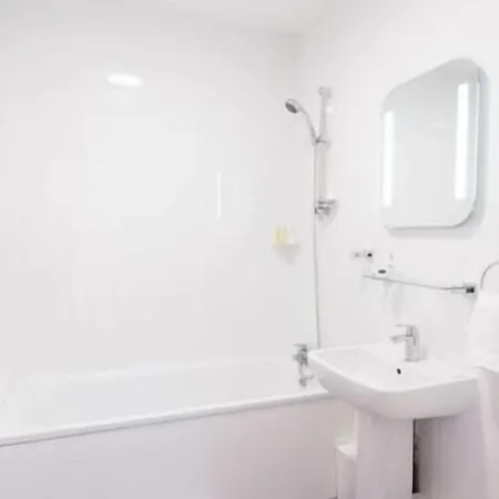 Hotel Signature London 3*