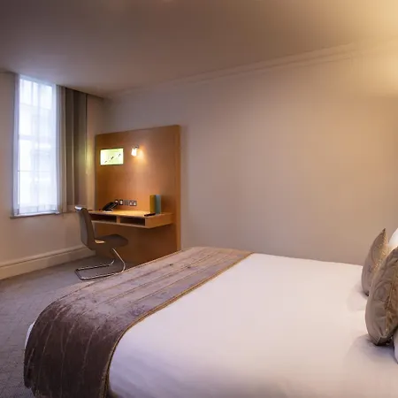 Hotel The Cumberland,