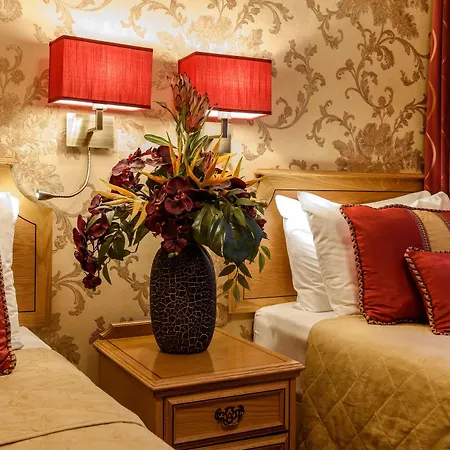 The Montana Hotel 3*