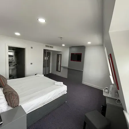 Hotel Goodmayes 3*