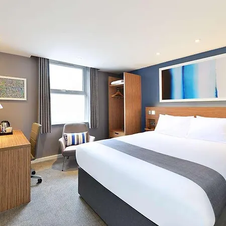 Travelodge Southwark 3*