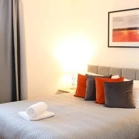 Exclusive Ensuite Double * London