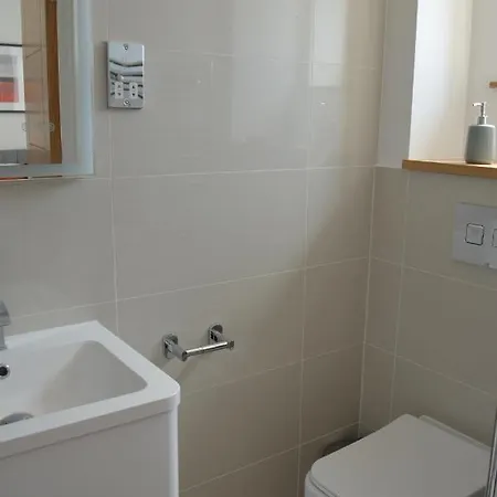 Exclusive Ensuite Double * London