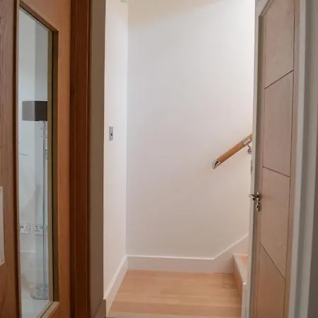 Exclusive Ensuite Double Apartment London