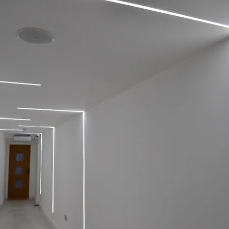 Exclusive Ensuite Double Apartment *