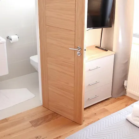 Exclusive Ensuite Double London
