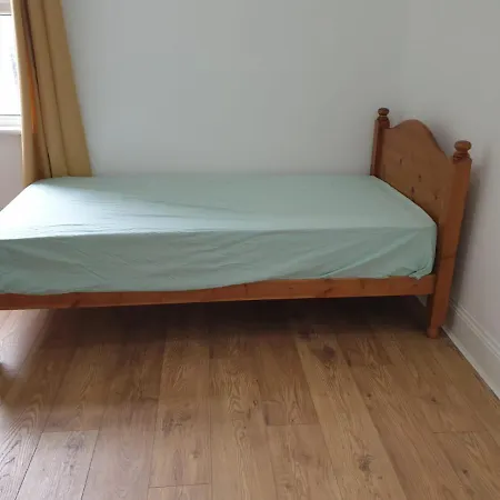 Burney Tomar House Homestay Croydon