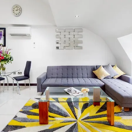 Baker Street Apartament *