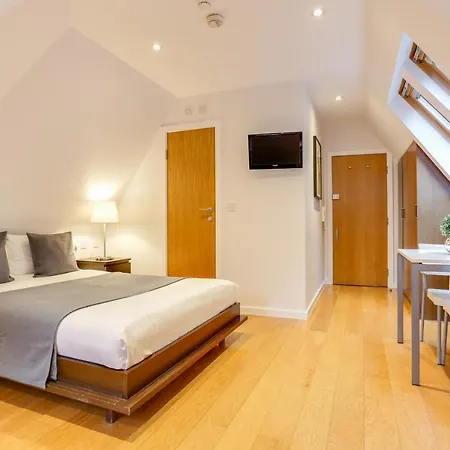 Apartment St House Serviced By Concept London