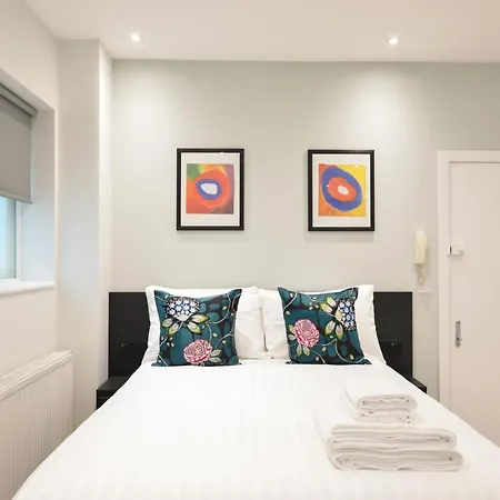 Apartment St House Serviced By Concept *