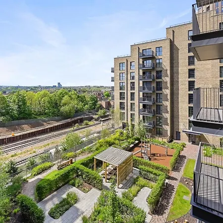 Modern And Chic At Ferrum Near Wembley Park *