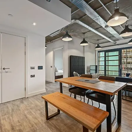 Modern And Chic At Ferrum Near Wembley Park