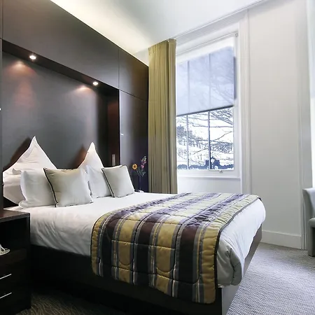 Inhabit Queen's Gardens, A Member Of Design 5* Londra