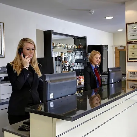 Western Highbury Hotel London