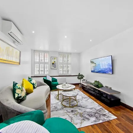 Apartment Bryanston *