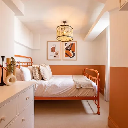 The Paddington Flat - Modern 2bdr With Patio