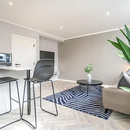 Modern & Chic One Bedroom In Fitzrovia By Sojo Londres