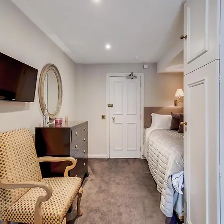 Knightsbridge Roof Garden 3*