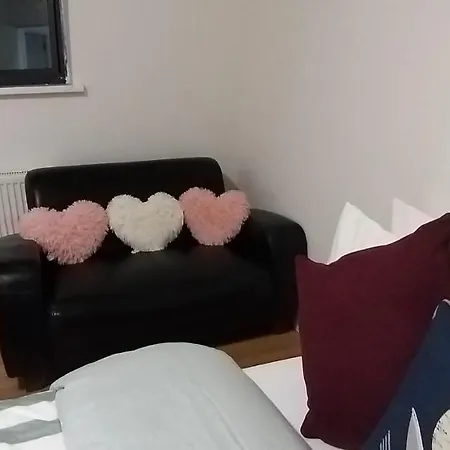 Stunning 1-bed In Appartamento Londra