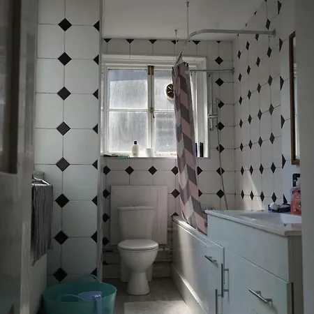 Appartamento Well Located 2 Bedroom In Kings Cross Londra