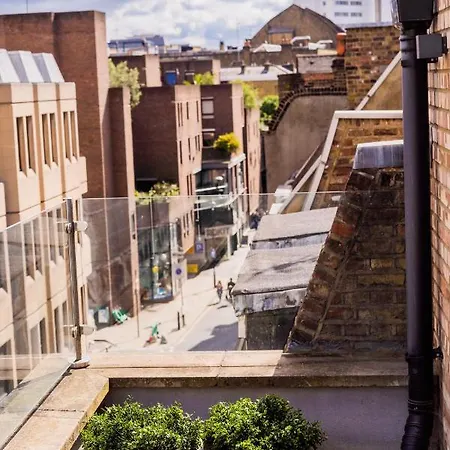 Stylish Covent Garden Apartment London