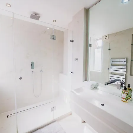 Stylish Covent Garden Apartment *