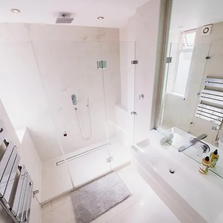 Stylish Covent Garden Apartment London