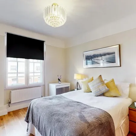 Bryanston Apartment