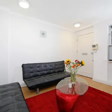 Apartment Bryanston London