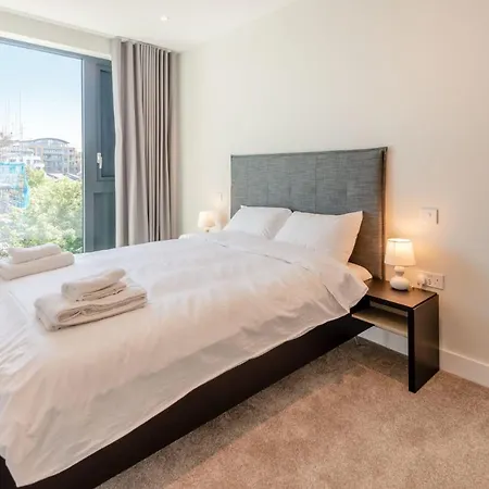 Apartment Studios, 1 Bedroom And 2 Bedroom At Kew Bridge In Brentford