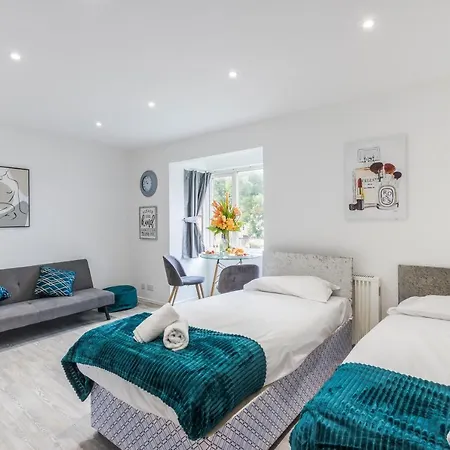Coe Rise Apartment *
